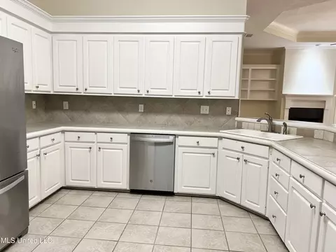 618 N Harbor Dr, Brandon, MS 39047 photo 24
