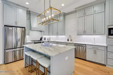 Kitchen - 122 Seymour Dr, Madison, MS 39110 photo 1 of 4