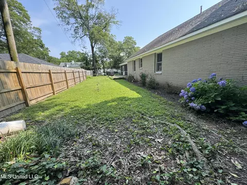 Exterior - 2293 Elm St, Hernando, MS 38632 photo 15 of 22