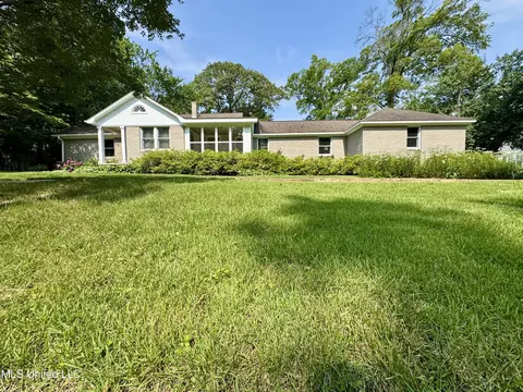 Exterior - 2293 Elm St, Hernando, MS 38632 photo 3 of 22