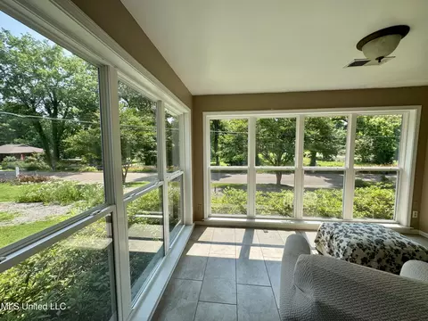 Exterior - 2293 Elm St, Hernando, MS 38632 photo 11 of 22