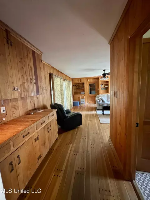 Entry Way - 2293 Elm St, Hernando, MS 38632 photo 1 of 3