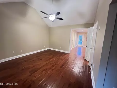 Living - 882 Maili Pl, Diamondhead, MS 39525 photo 8 of 8