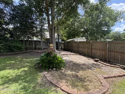 Exterior - 882 Maili Pl, Diamondhead, MS 39525 photo 6 of 10