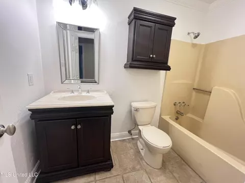 Bath - 882 Maili Pl, Diamondhead, MS 39525 photo 3 of 3