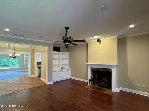 Living - 882 Maili Pl, Diamondhead, MS 39525 photo 3 of 8