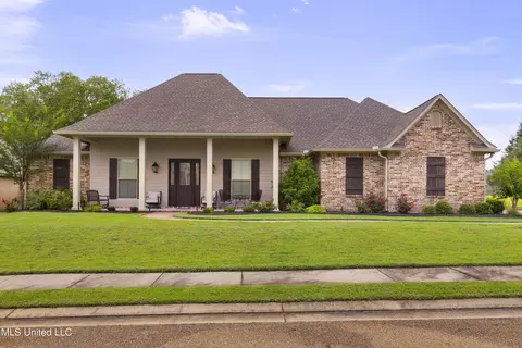 705 Brookwood Cir, Brandon, MS 39042