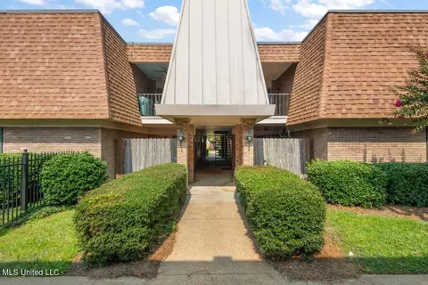 5155 Wayneland Dr #F6, Jackson, MS 39211