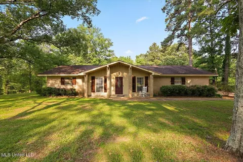 105 Rankin Rd, Brandon, MS 39042
