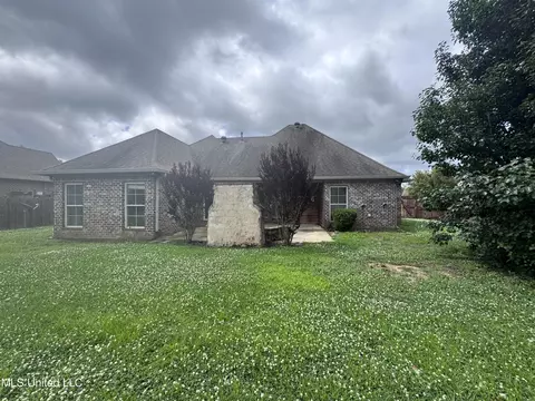Exterior - 515 Belle Oak Pl, Brandon, MS 39042 photo 5 of 6