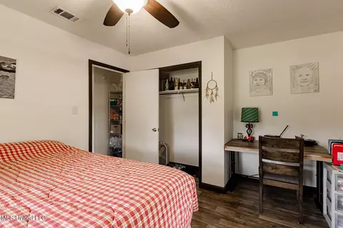 Bedroom - 9813 Old Stage Rd, Moss Point, MS 39562 photo 2 of 4