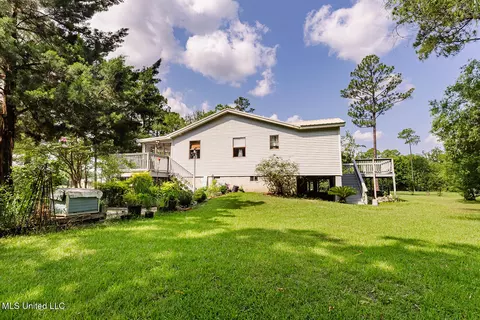 Exterior - 9813 Old Stage Rd, Moss Point, MS 39562 photo 8 of 12