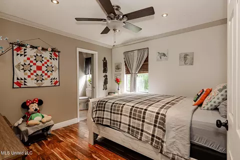 Bedroom - 9813 Old Stage Rd, Moss Point, MS 39562 photo 4 of 4