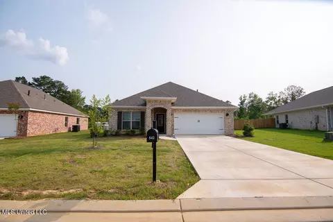 542 Vista Pointe Dr, Pearl, MS 39208