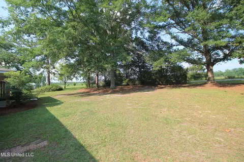 Exterior - 141 Edger Emerson Cir, Lucedale, MS 39452 photo 5 of 7