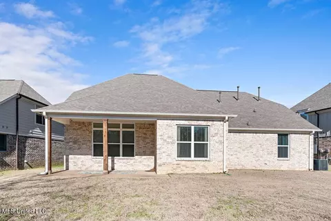 Exterior - 7501 Iron Loop, Olive Branch, MS 38654 photo 3 of 4
