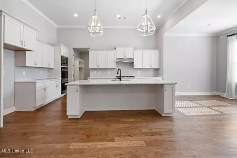 Kitchen - 7501 Iron Loop, Olive Branch, MS 38654 photo 1 of 3