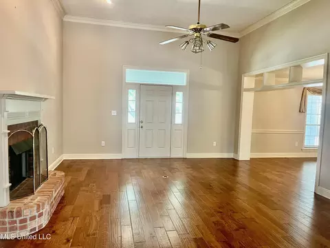 Living - 3057 Windwood Cir, Flowood, MS 39232 photo 1 of 4