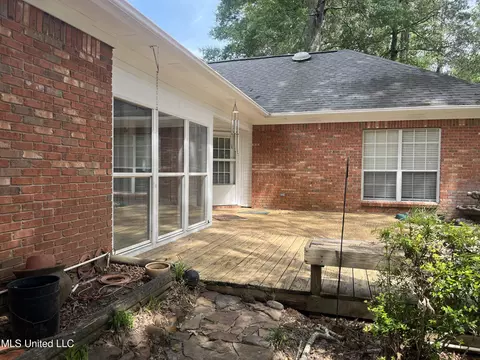 Exterior - 3057 Windwood Cir, Flowood, MS 39232 photo 5 of 10