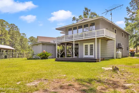 2529 Windward Dr, Gautier, MS 39553