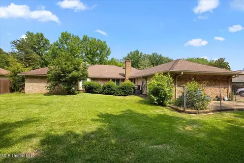 Exterior - 5967 Huntview Dr, Jackson, MS 39206 photo 4 of 4