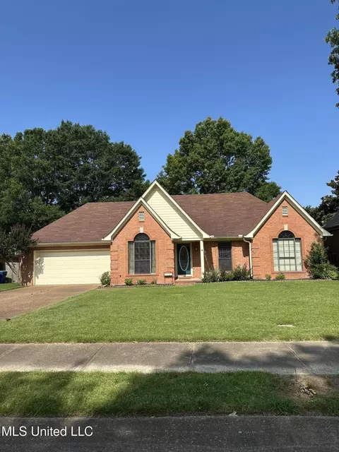 5875 White Ridge Cir W, Olive Branch, MS 38654