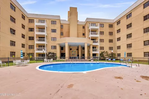 1130 Beach Blvd #503, Biloxi, MS 39530