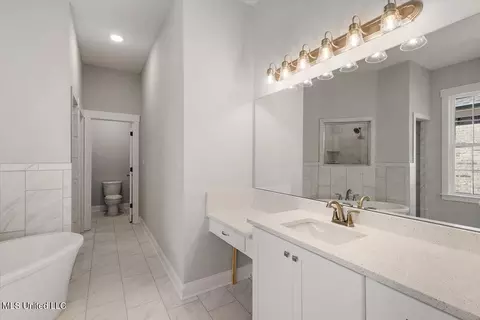Entry Way - 597 Sunflower St, Nesbit, MS 38651 photo 3 of 3
