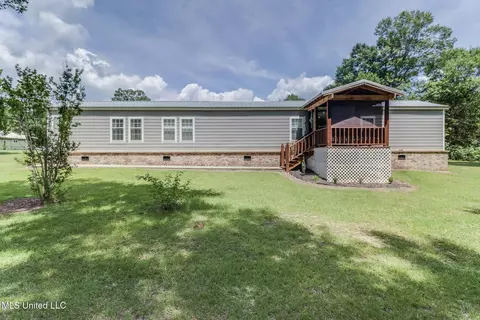 45 Melvin Rd, Perkinston, MS 39573