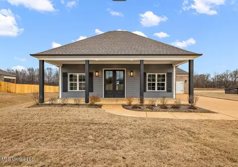 660 Wells Dr, Hernando, MS 38632