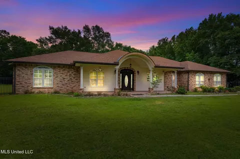 7446 Lazy Acres Rd, Pass Christian, MS 39571