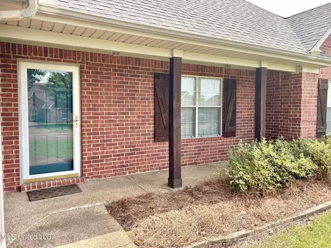 Exterior - 177 Fawn Ln, Hernando, MS 38632 photo 3 of 4