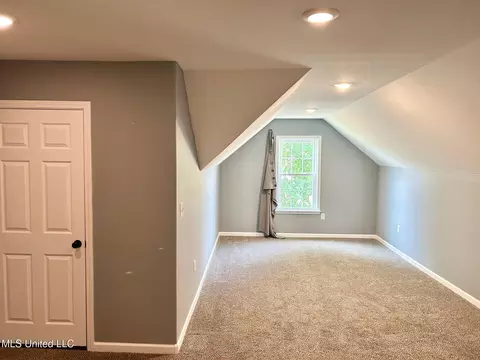 Bedroom - 177 Fawn Ln, Hernando, MS 38632 photo 2 of 2