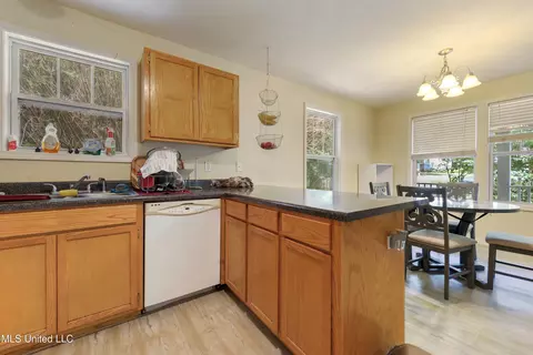9726 Limu Pl, Diamondhead, MS 39525 photo 8