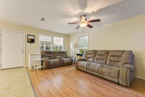 9726 Limu Pl, Diamondhead, MS 39525 photo 4