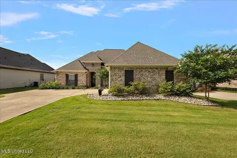 107 Sweetbriar Cir, Canton, MS 39046