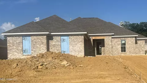 136 Madisonville Dr, Canton, MS 39046