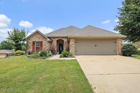 801 Ascham Ct, Pearl, MS 39208