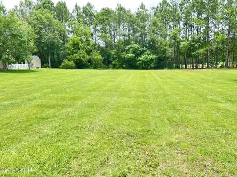 403 Felicity St, Bay Saint Louis, MS 39520