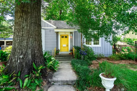 Exterior - 120 Pinehaven Dr, Jackson, MS 39202 photo 3 of 9