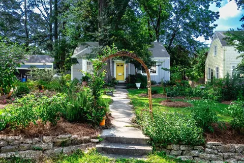 120 Pinehaven Dr, Jackson, MS 39202