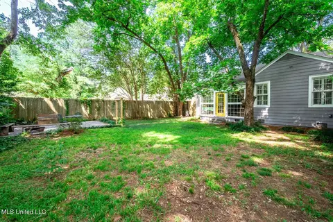 Exterior - 120 Pinehaven Dr, Jackson, MS 39202 photo 7 of 9