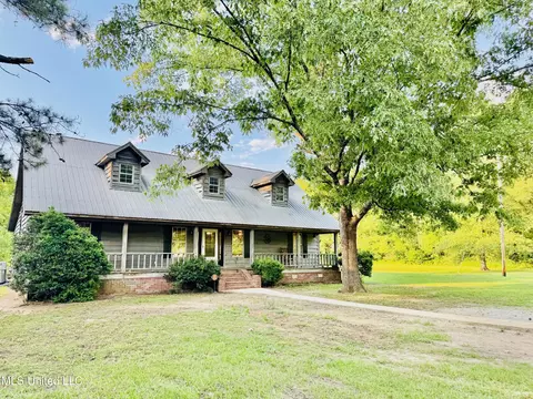 1328 Highway 80, Morton, MS 39117