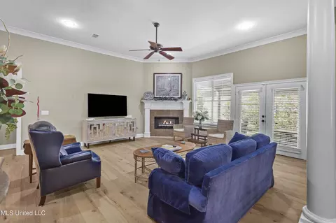 Living - 109 Hampton Chase, Madison, MS 39110 photo 1 of 3
