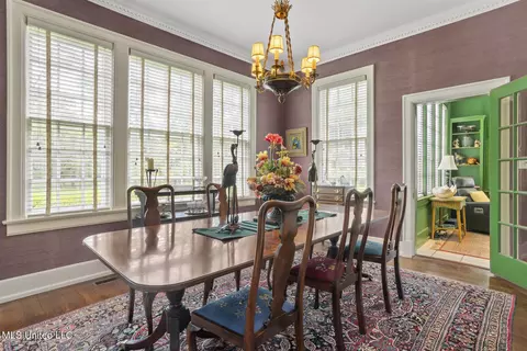 Dining - 1616 Poplar Blvd, Jackson, MS 39202 photo 2 of 4