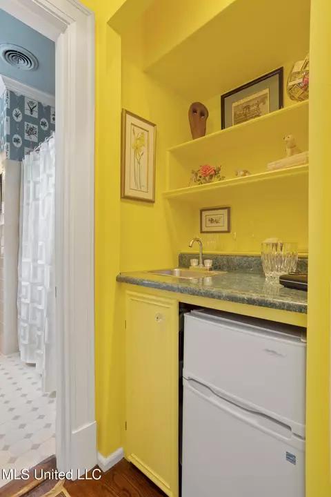 Other - 1616 Poplar Blvd, Jackson, MS 39202 photo 6 of 8