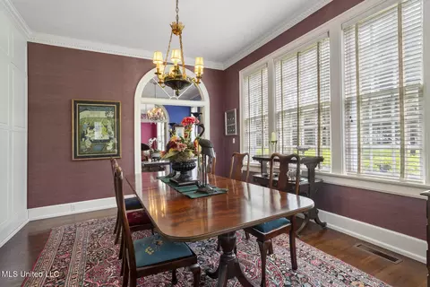 Dining - 1616 Poplar Blvd, Jackson, MS 39202 photo 3 of 4