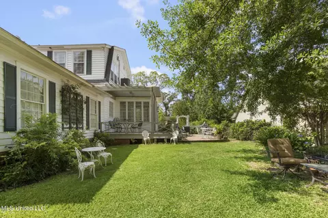 Exterior - 1616 Poplar Blvd, Jackson, MS 39202 photo 9 of 14