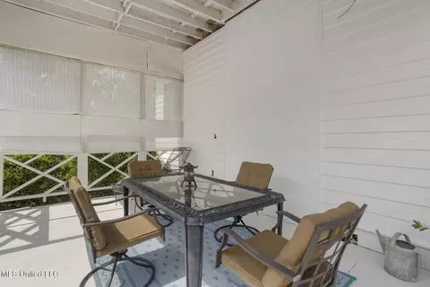 Exterior - 1616 Poplar Blvd, Jackson, MS 39202 photo 13 of 14