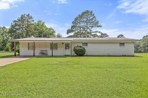 12661 Springridge Rd, Terry, MS 39170